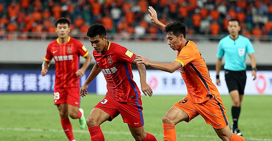 Kho lưu trữ trống của bóng đá Việt Nam: điều gì còn lại khi không ai tua lại băng