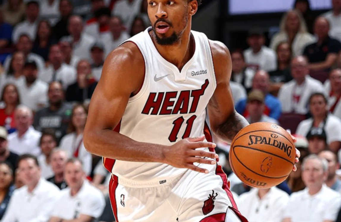 Bản báo cáo chín phần rỗng và nghề bán khung phân tích ở kỳ chuyển nhượng NBA