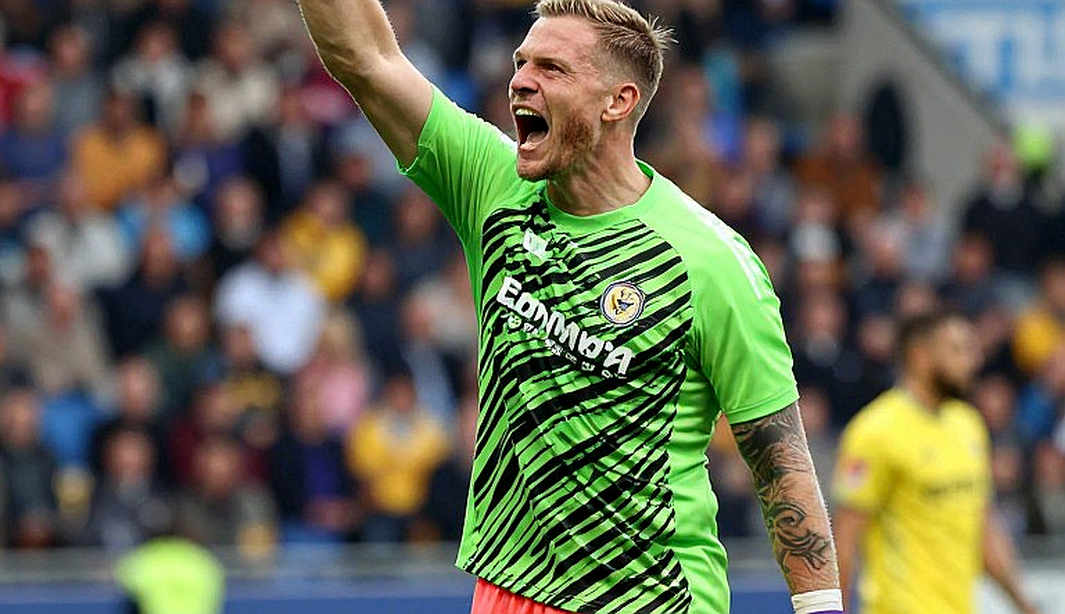 Celtic và tuần lễ Parkhead không thể rửa trôi bằng một lời trấn an