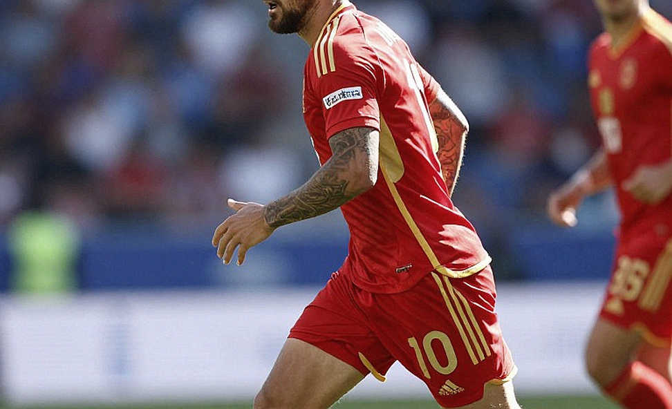 Những cơn chuột rút của Barcola và lời cảnh báo về nhịp độ Premier League