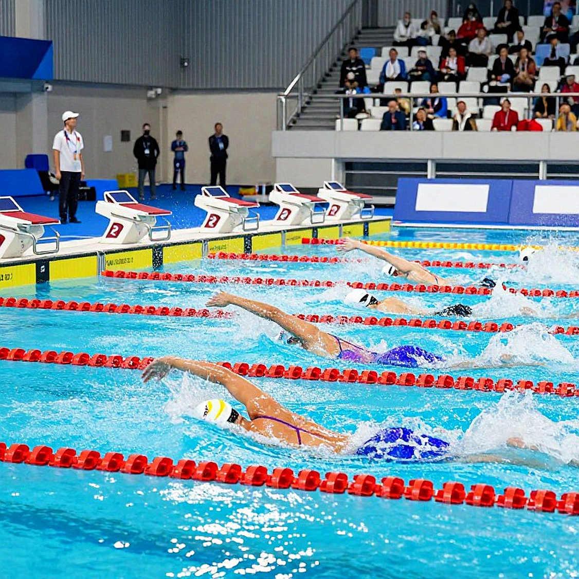 Đường rào 400m Việt Nam: Sau Nguyễn Thị Huyền là khoảng trống