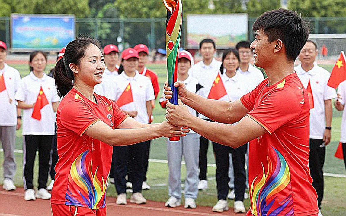 Bên trong phòng họp kín V.League: Báo cáo tài chính khai trước khi người đại diện kịp phủ nhận