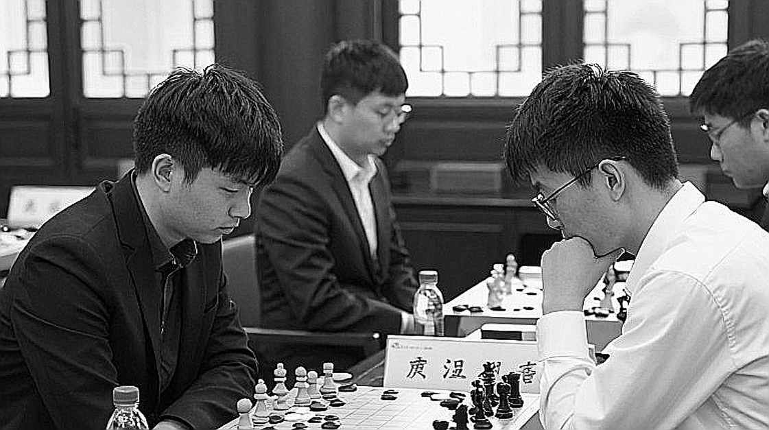 Elephant Gambit: vũ khí 60 phút và cái giá trả sau